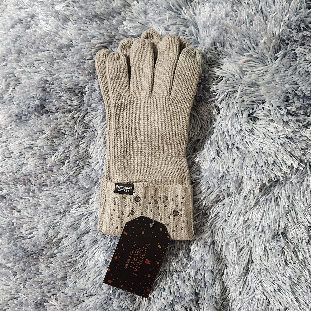 Victoria's Secret Holiday 2020 Gray Rhinestone Embellished Gloves